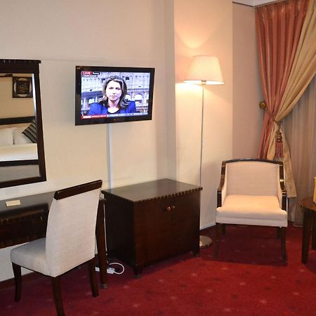 Bilqase Throne Hotel Dammam Eksteriør billede