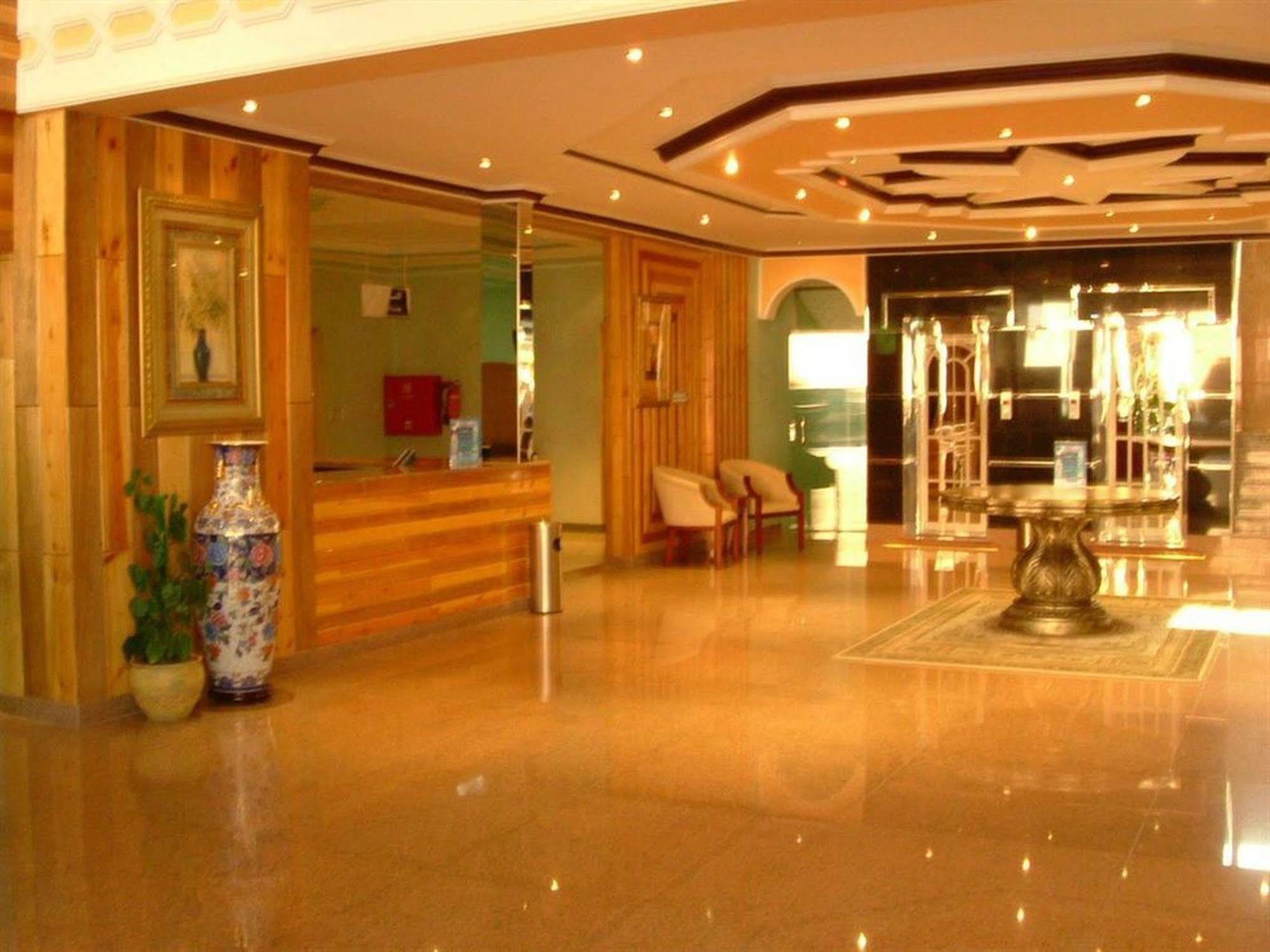 Bilqase Throne Hotel Dammam Eksteriør billede