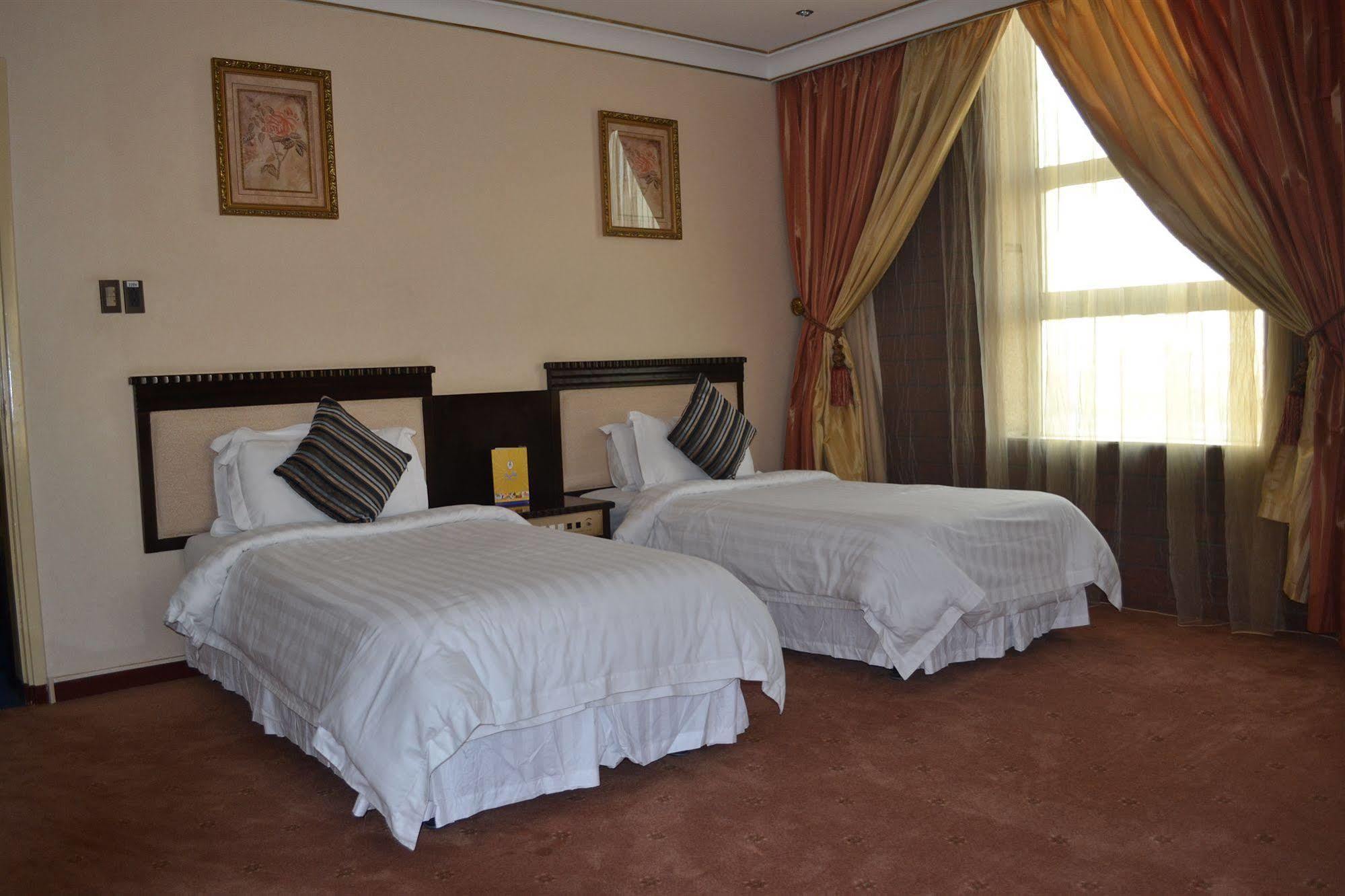 Bilqase Throne Hotel Dammam Eksteriør billede